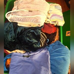 Bulk of Womens clothes